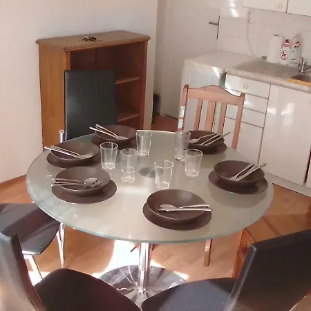 Apartman Viktorinova 3 布拉格